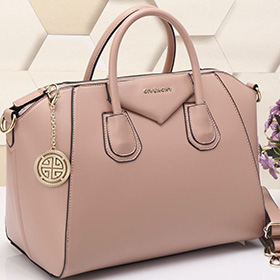 Коллаборация Louis Vuitton и Supreme
